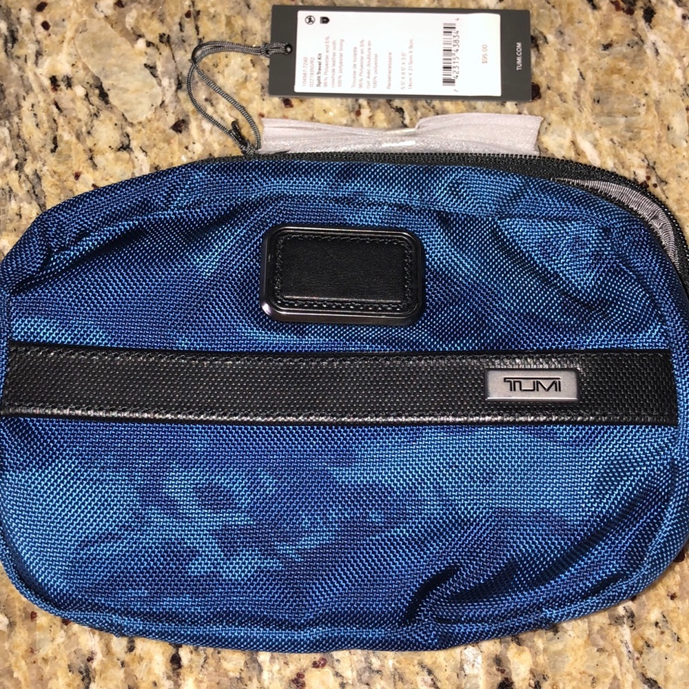 Tumi split Travel Kit